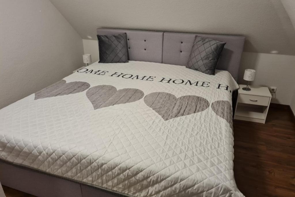 Neu! Ferienwohnung Zum Anker Heeslingen Bagian luar foto